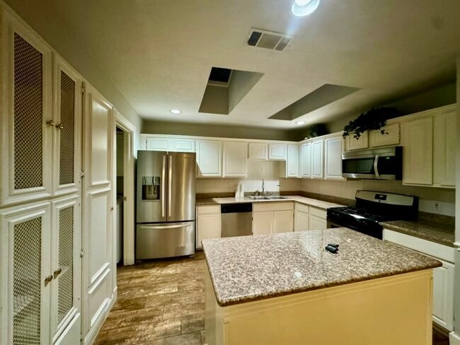 Photo - 78 Wind Whisper Ct