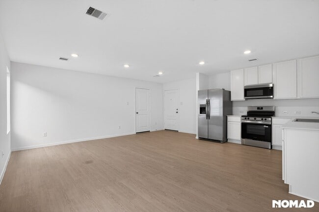 Photo - 401 Hill Rd