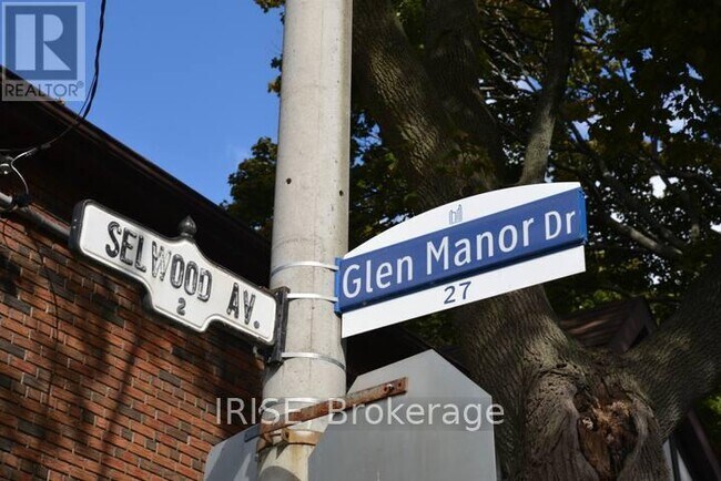 Photo - 2 Selwood Ave Unit E