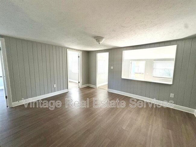 Photo - 4611 N Hubert Ave Unit #11