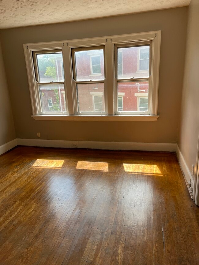 Photo - 5 E Mitchell Ave Unit 4