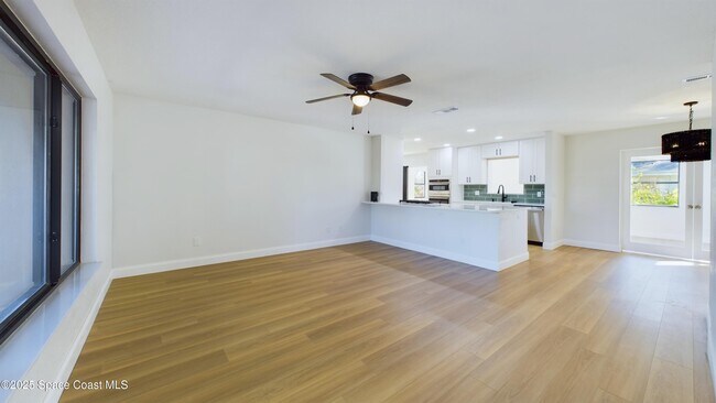 Photo - 987 Nicklaus Dr