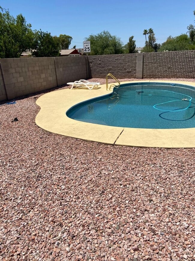 Photo - Available June, 2026  ASU   REMODELED -  5BR/2BA HOUSE SWIMMING POOL, BUILT IN FIRE-PIT,  BEAUTIF...