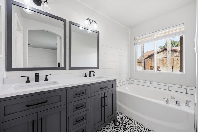 Photo - 9502 Orchard Grass Ct