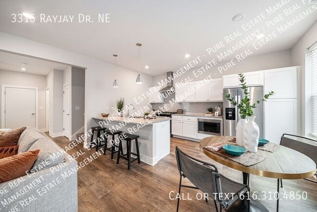 3315 Rayjay Dr NE
