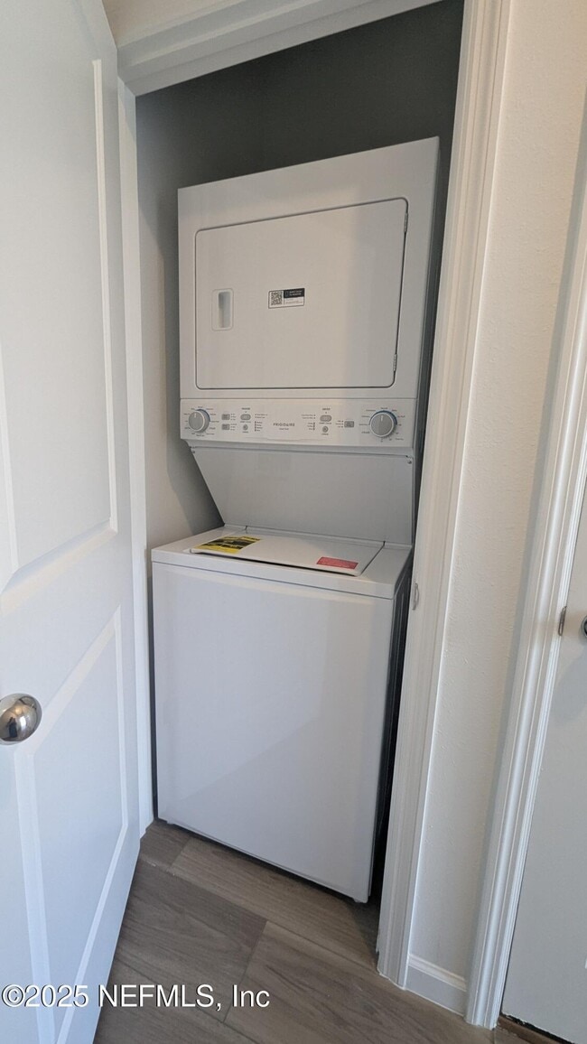 Photo - 550 Holly Lks Dr