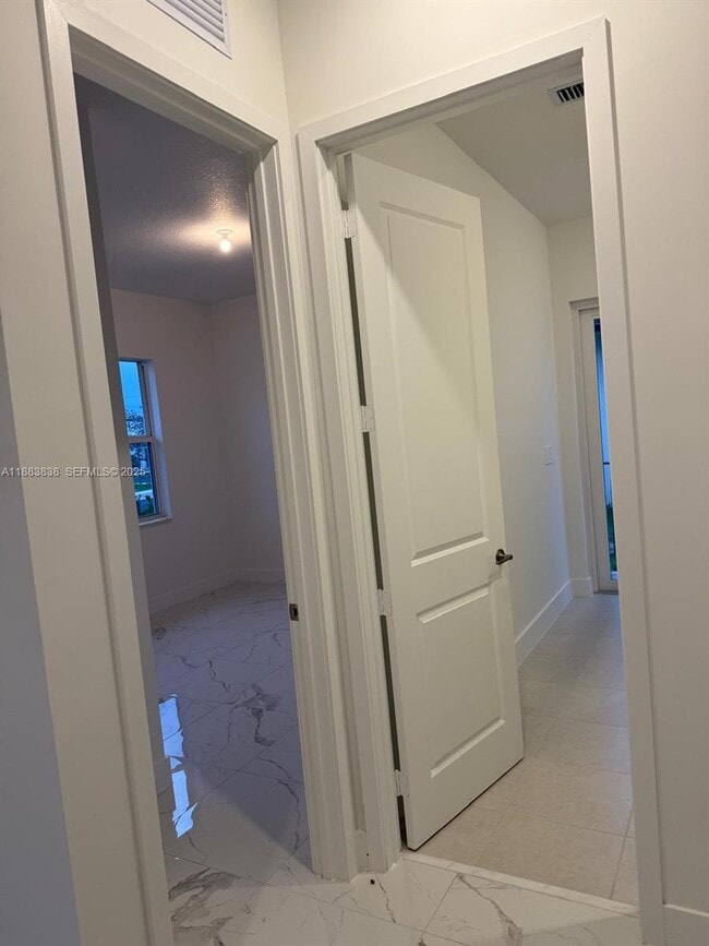 Photo - 12303 SW 44th St