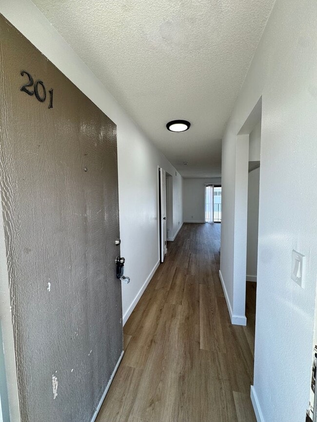 Photo - 1995-1999 Maple Street Unit 1999-201