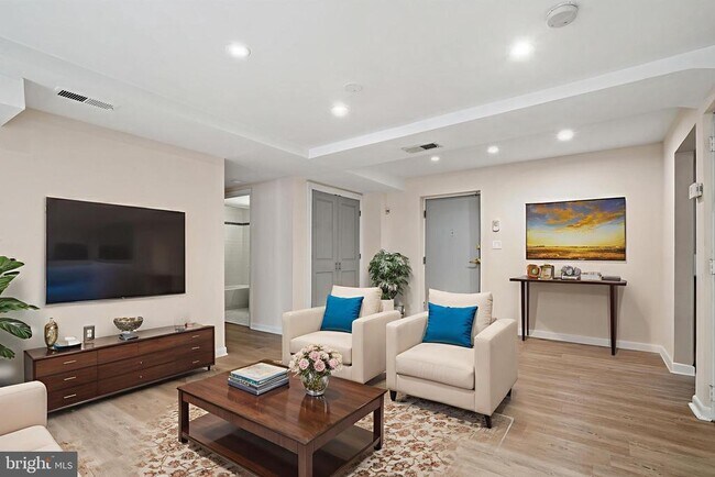 Photo - 2633 Adams Mill Rd NW Unidad B4