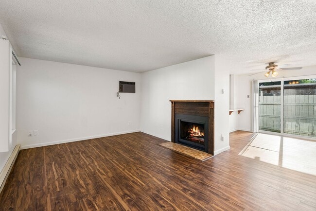 Photo - 6125 N Addison St Unit 6127