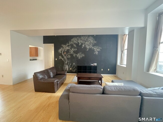 Photo - 196 Crown St Unit 210
