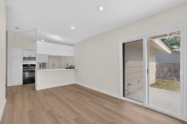 Photo - 6507 Middleham Pl