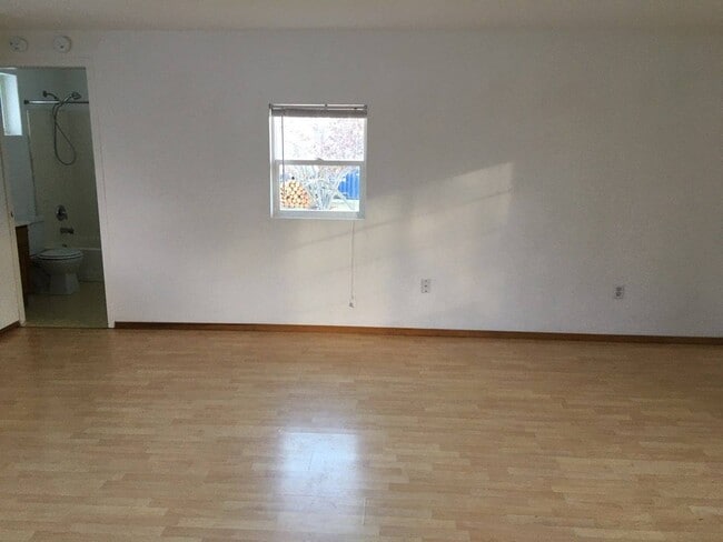 Photo - 418 3rd Ave N