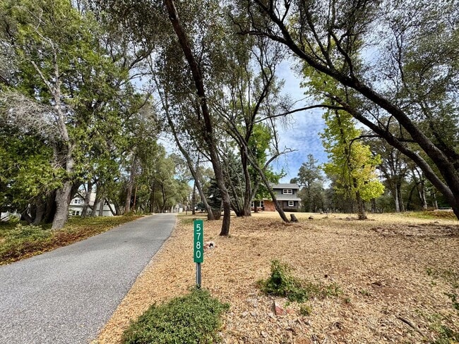 Photo - 5780 Stanley Dr