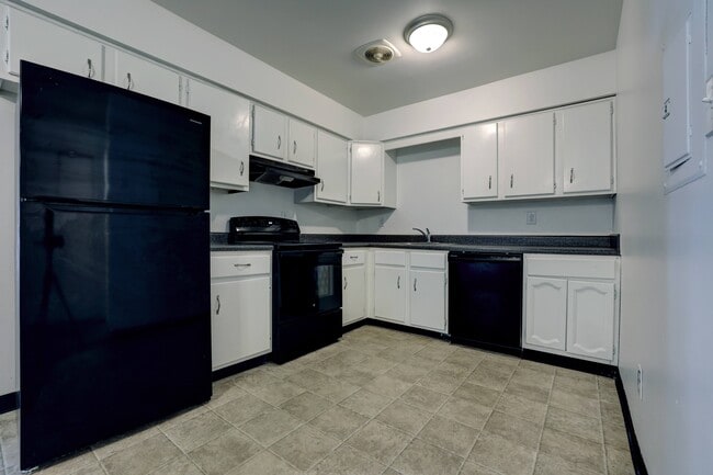 Brookview Court Apartments