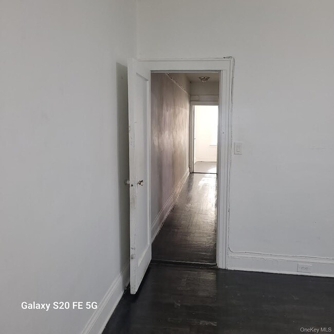 Building Photo - 93-18 240th St