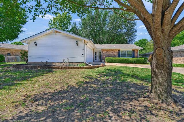 Photo - 746 Hillside Dr