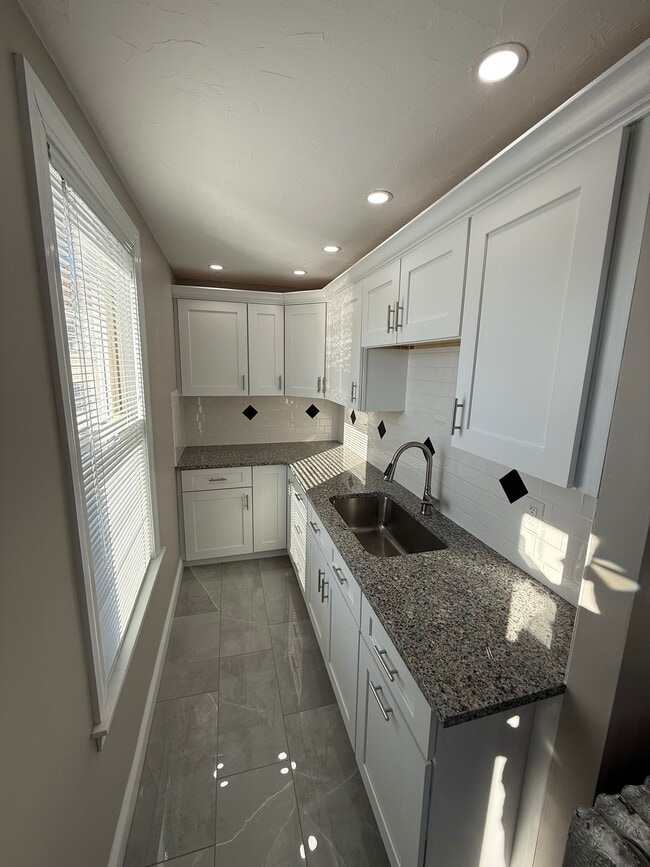 Photo - 148 Vernon St Unit 2