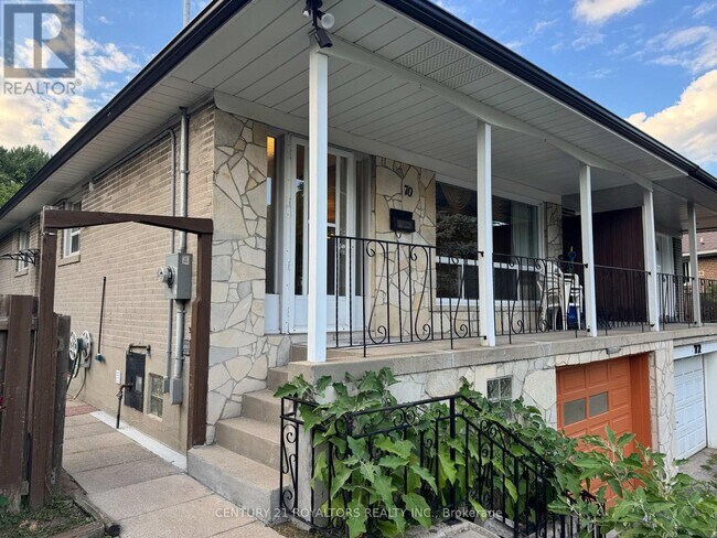 Photo - 70 Marbury Crescent