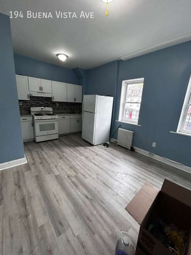 Photo - 194 Buena Vista Ave