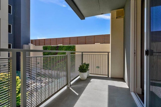 Photo - 345 E McKinley Ave Unidad ID1267988P