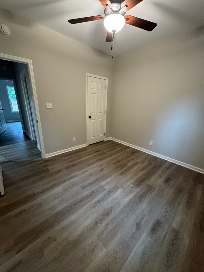 Photo - 456 Huffman Dr