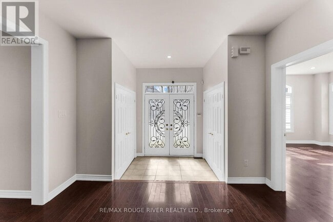 Photo - 1784 Fairport Rd