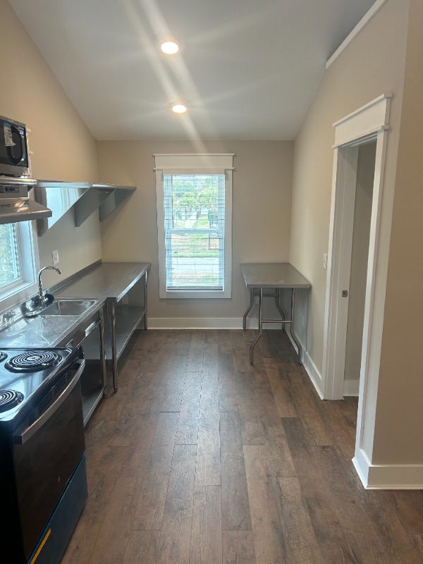 Photo - 405 Pine Ave