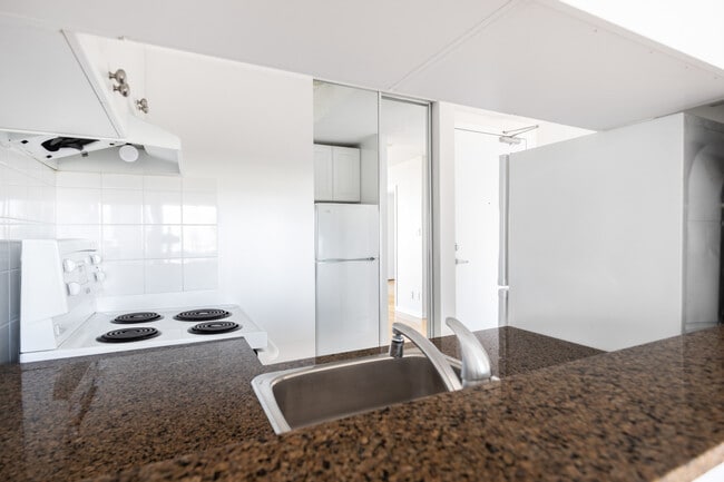 Photo - Central Plaza Unit 00304