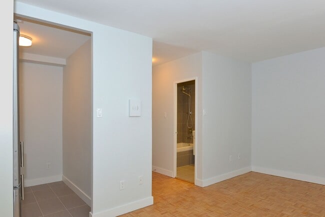 Photo - 263 Russell Hill Rd Unit 207