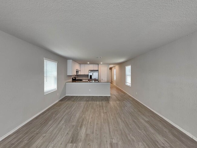 Photo - 4240 Thalweg Way