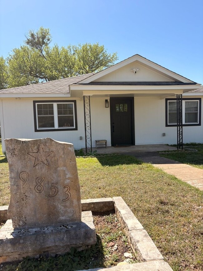 Building Photo - 9853 FM 2843-