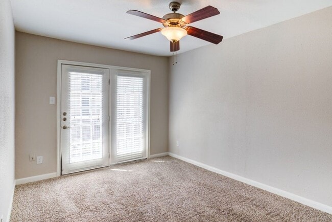 Photo - 2825 Bellefontaine Unit 329A