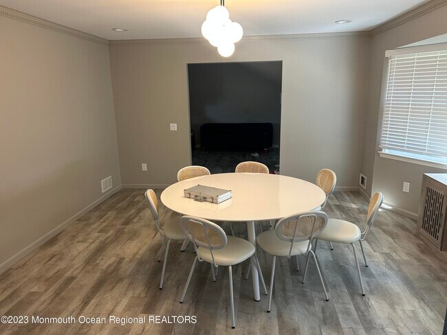 Photo - 1 Michaels Ct