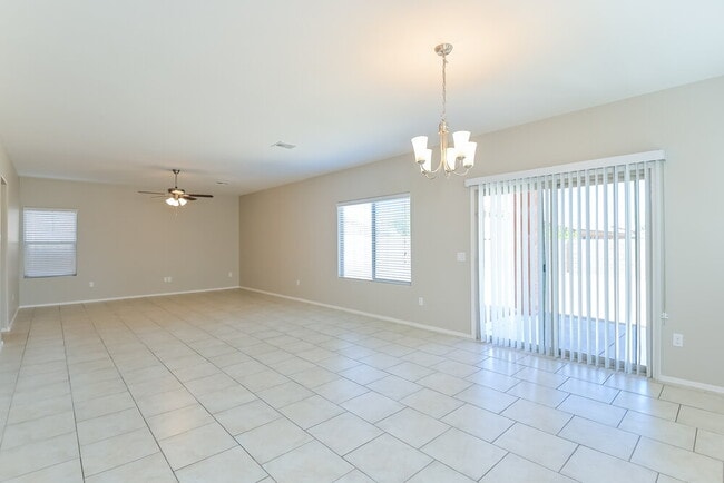 Photo - 207 E Calle Vivaz