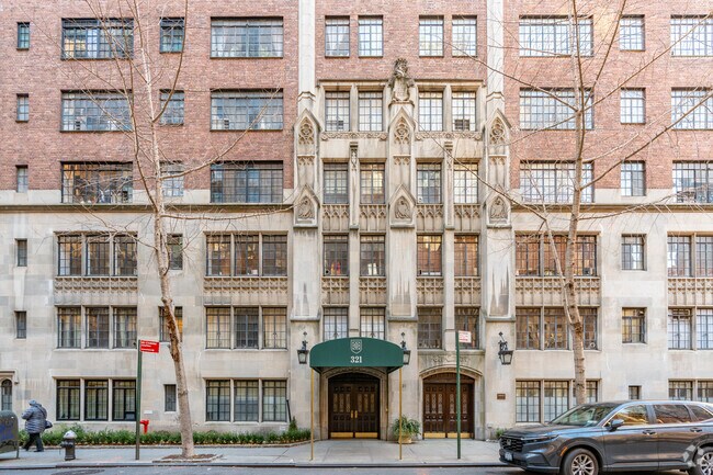 Photo - The Cloister