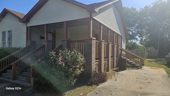 Building Photo - 1509 Avenue D Rental