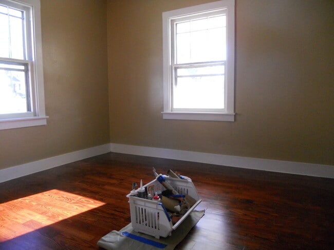 Photo - 441 Spring Ave NE