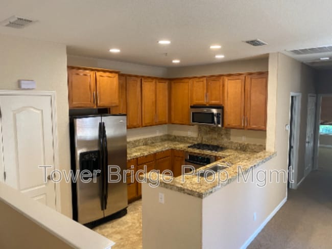 Photo - 3301 N Park Dr