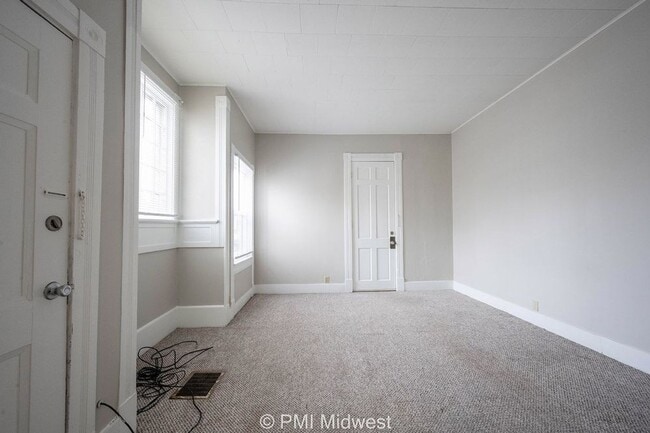 Photo - 298 N Water St Unit B