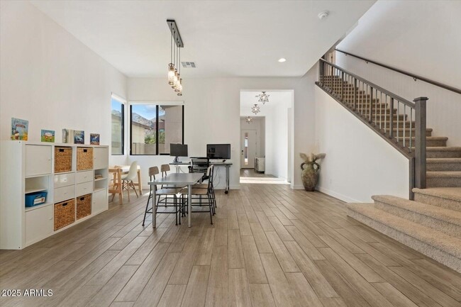 Photo - 816 E Monte Wy