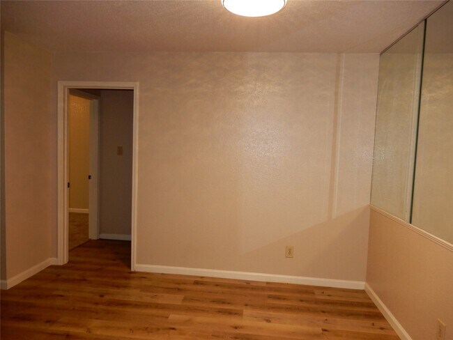 9797 Leawood Blvd Unit 902