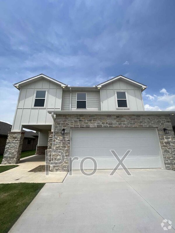 Building Photo - 1601 White Oak Dr Rental