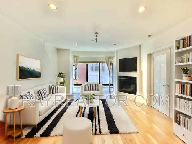 Building Photo - 1151 Sutter St Unit #202