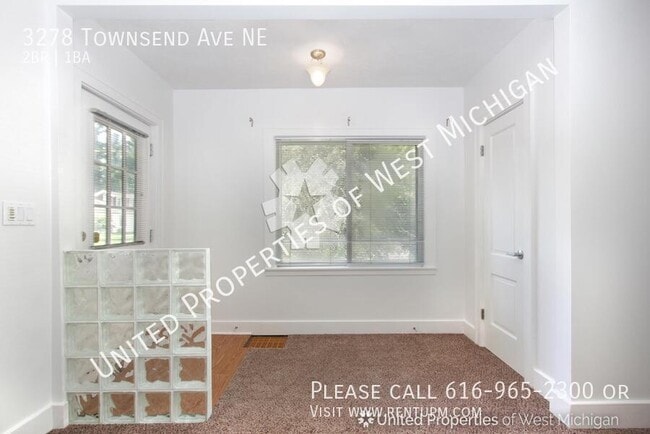 Photo - 3278 Townsend Ave NE