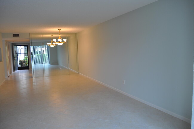 Photo - 15342 Lakes of Delray Blvd Condominio Unidad 89