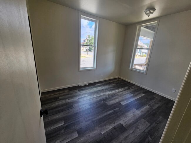 Photo - 1327 8th ave