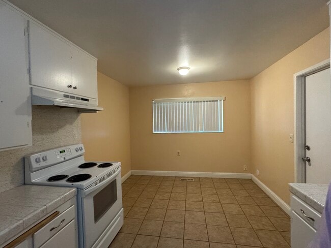 Photo - 1508 Lavender Ln