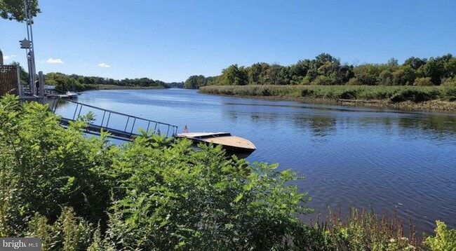 Photo - 802 Sixth Ave