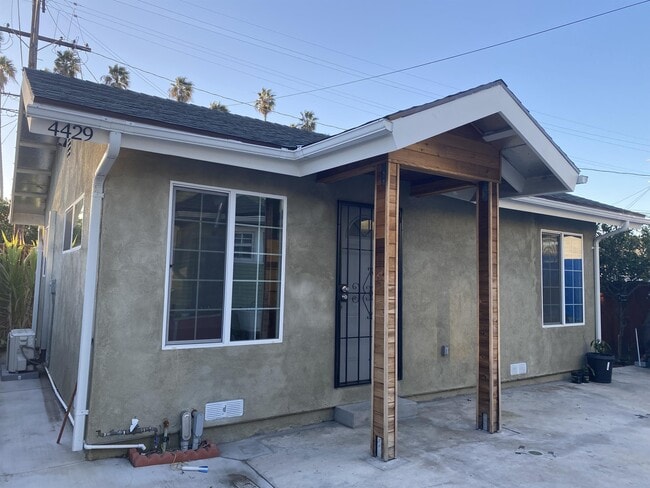Building Photo - 4429 Cimarron St Rental